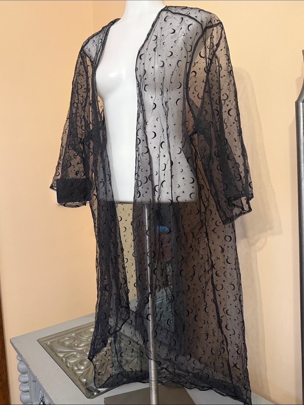 Hot Topic XL 2XL Black Sheer Flocked Crescent Moon Star Lace Duster Hi Low Hem